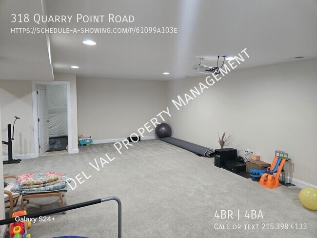 Building Photo - 318 Quarry Point Rd