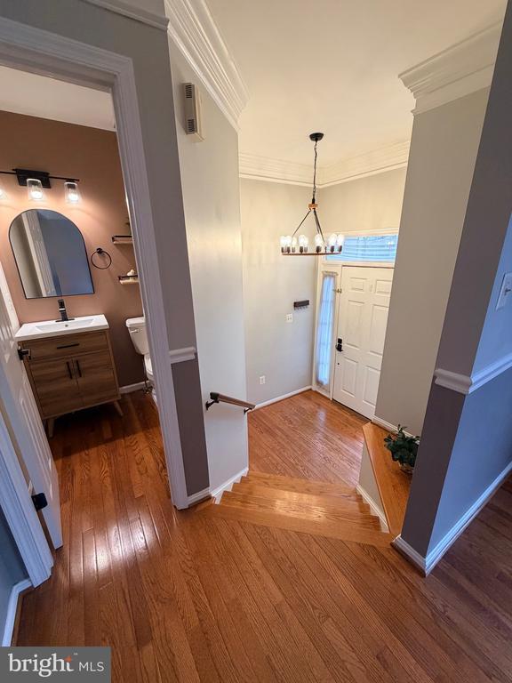 Building Photo - 46754 Woodmint Terrace