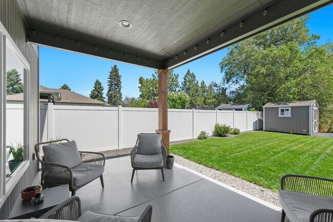Building Photo - Spokane Valley Two-story - Available Now!