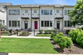 Building Photo - 1954 Summit Trace Cir NW