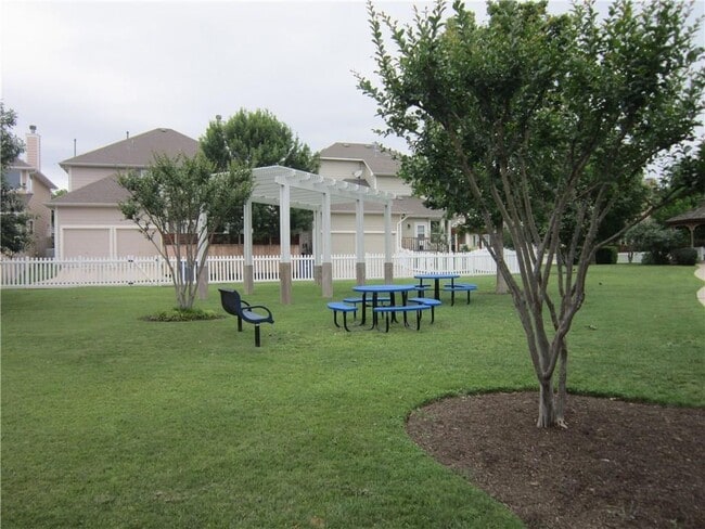 Building Photo - 2614 Kinney Oaks Ct