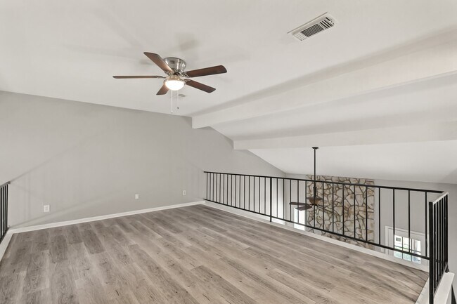 Building Photo - 12322 Wild Pine Dr