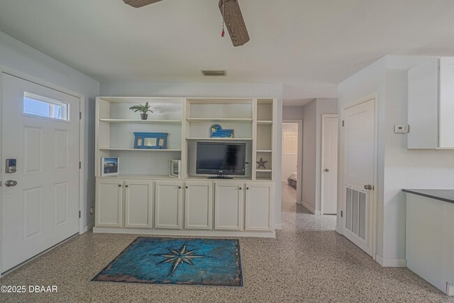 Building Photo - 3948 Cardinal Blvd