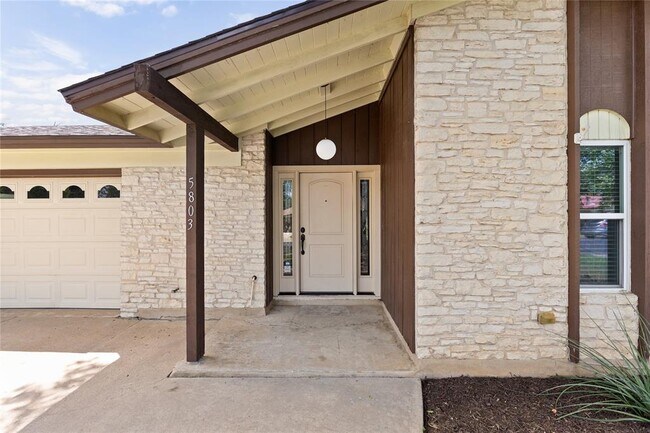 Building Photo - 5803 Eureka Dr