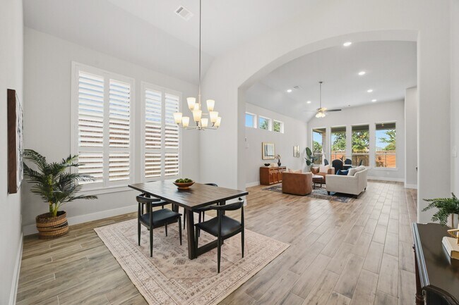 Building Photo - 2714 Coastal Trl