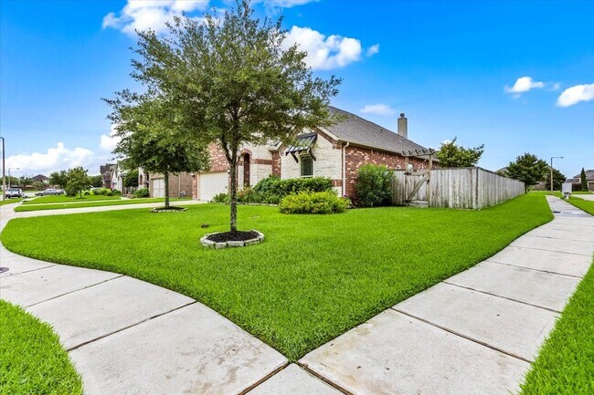 Building Photo - 1332 Graham Trace Ln