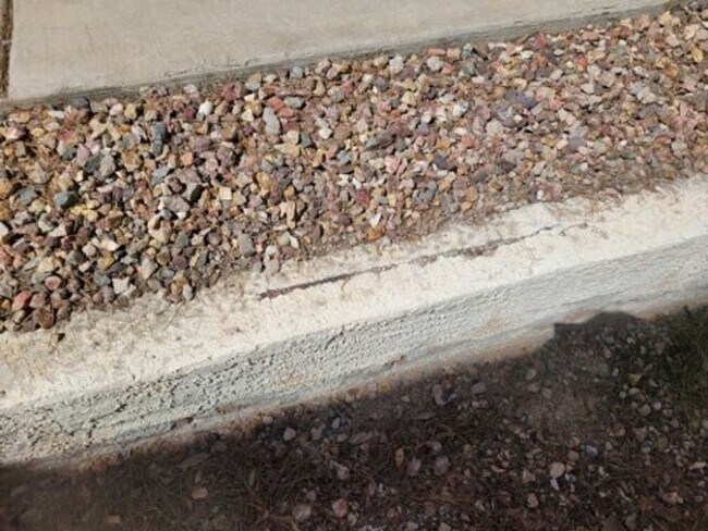 Building Photo - Honey, I’m Home! This Lovely 3 Bedroom, Two-Story Home Is Located In Summerlin.