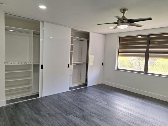 Building Photo - 3512 Estepona Ave