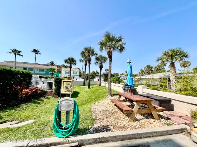 Building Photo - 425 Buchanan Ave