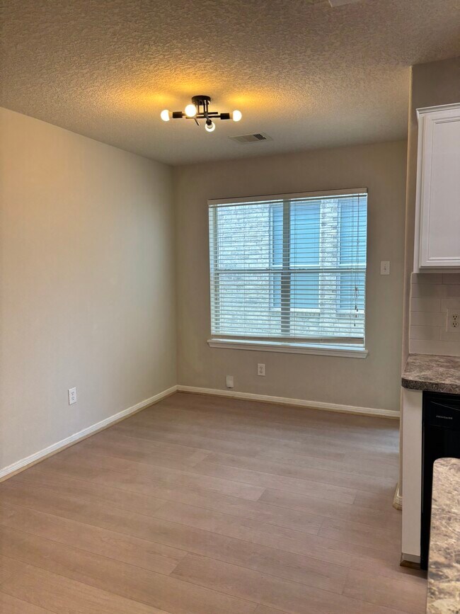 Building Photo - 22531 Goss Spring Ct