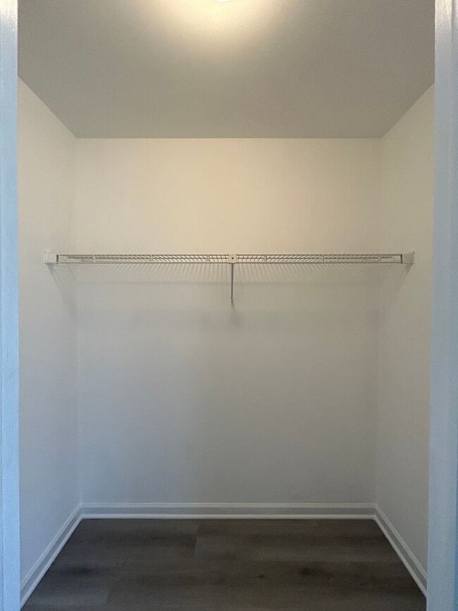 Building Photo - 658 Corsica Ave