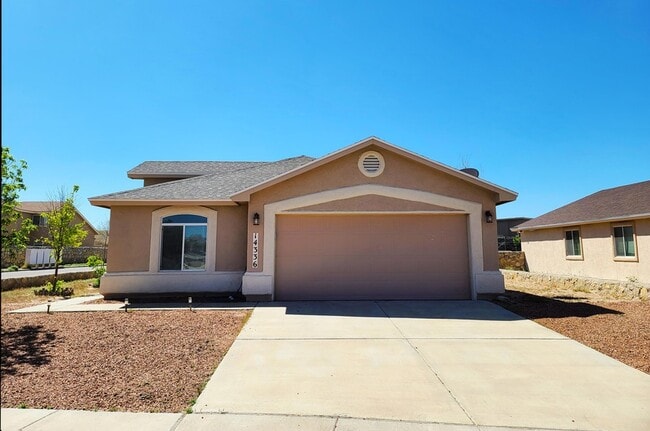 Building Photo - 14336 Desert Sage Dr
