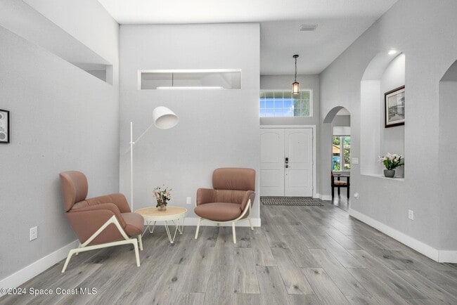 Building Photo - 382 Eldron Blvd NE