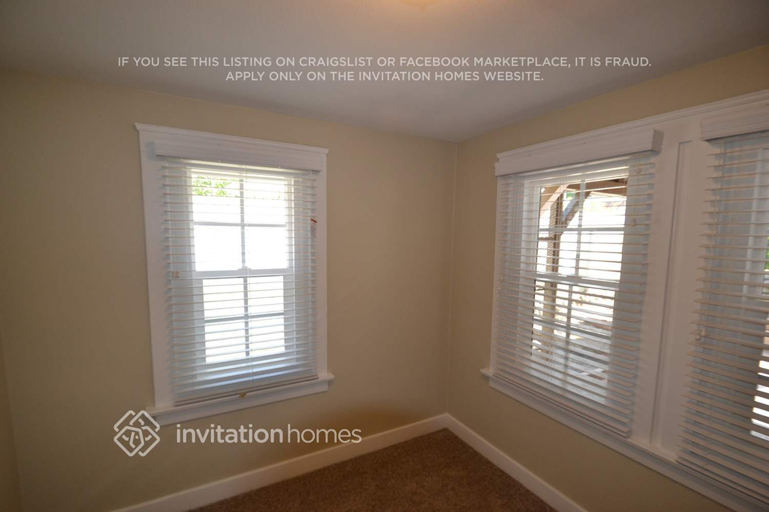 Building Photo - 10018 Silverton Ave