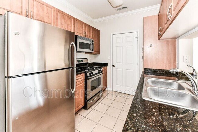 Building Photo - 12104 Garden Grove Cir