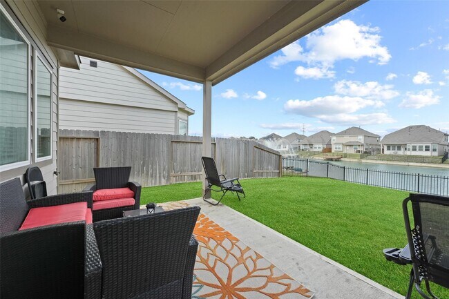 Building Photo - 24914 Adami Veduta Ct