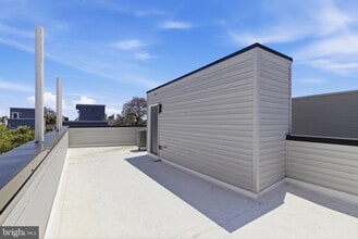 Building Photo - 2123 N 9th St