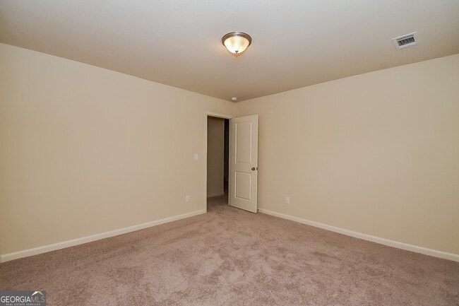 Building Photo - 220 Augusta Woods Dr