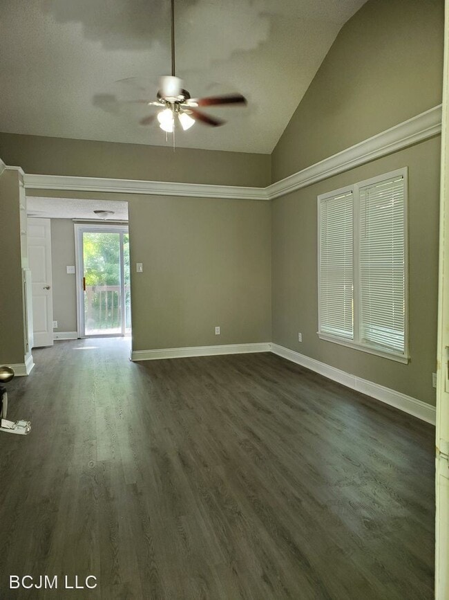 2 br, 1.5 bath House 316 SW 13th Street 316 SW 13th St Blue Springs MO 64015 Apartment Finder