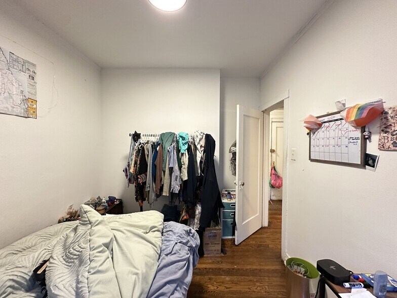 Building Photo - 3034 N Halsted St