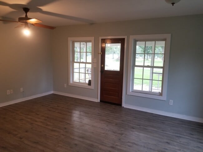 Building Photo - 14742 South Blvd