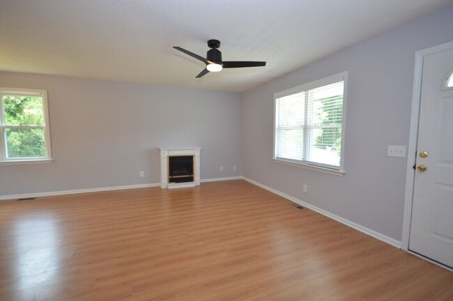 Building Photo - 5725 Stone Crystal Dr