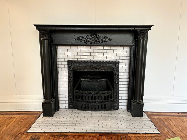 Building Photo - 3201 Fairfield Ave