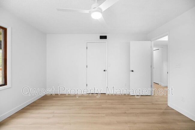 Building Photo - 3477 Blackwood Dr
