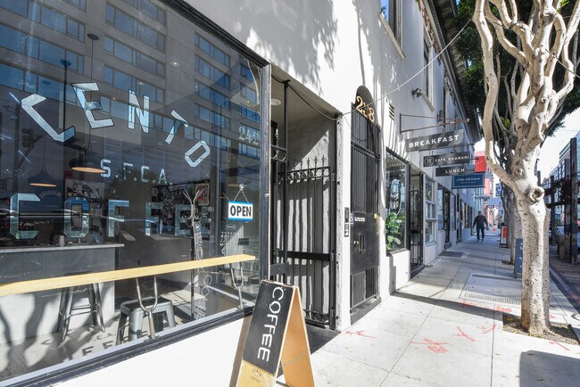 Building Photo - 520 6th St