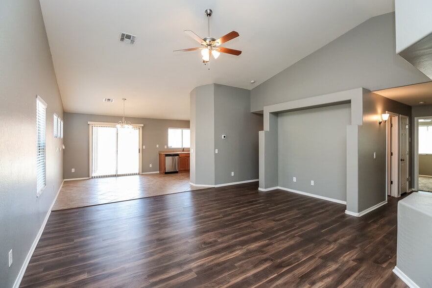 Building Photo - 9548 W Miami St