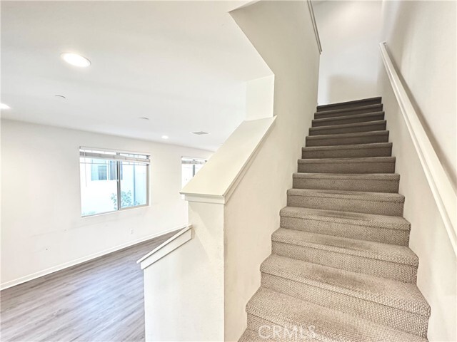 Building Photo - 147 Episode