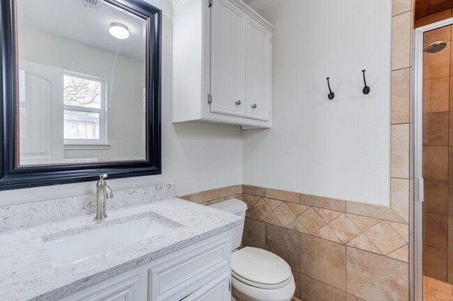 Building Photo - 5309 77th St