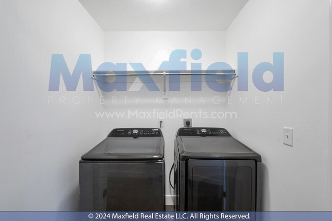 Building Photo - Small Pet Friendly - Lehi Townhome 3 BD 3 BA 2 GA