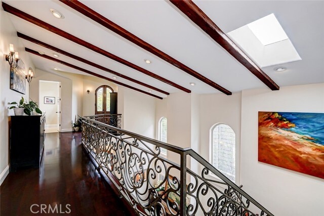 Building Photo - 3005 N Poinsettia Ave