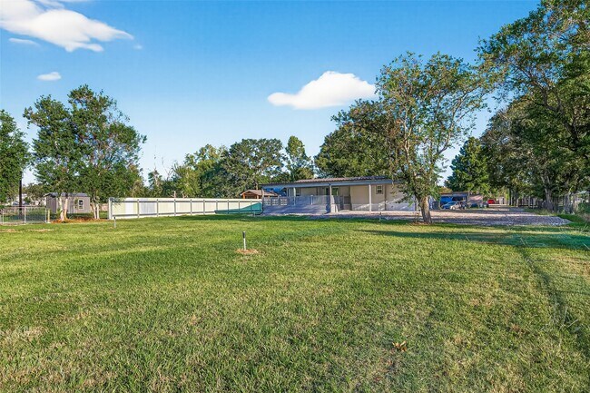 Building Photo - 1115 1 Oak Chase Rd