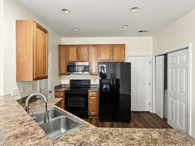Building Photo - 1406 Parkland Way