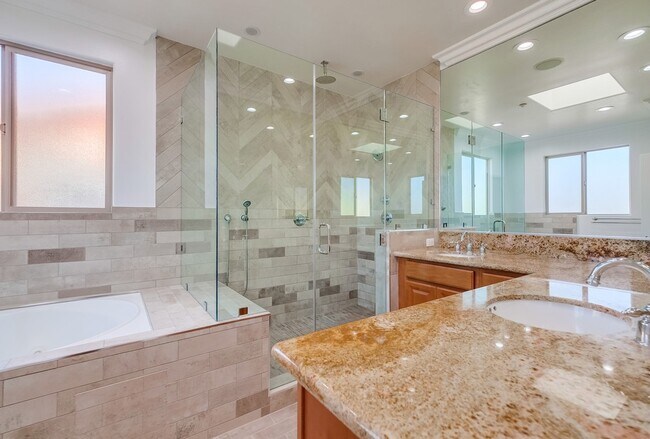 Building Photo - 1902 Marshallfield Ln