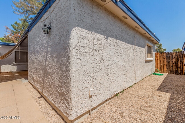 Building Photo - 5424 W Laurie Ln
