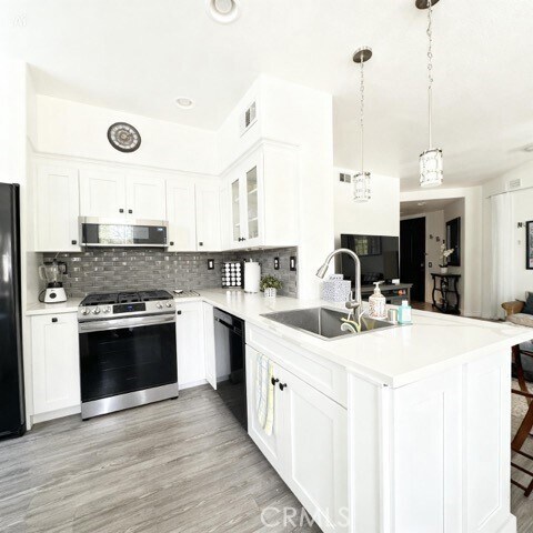 Building Photo - 24116 Victoria Ln