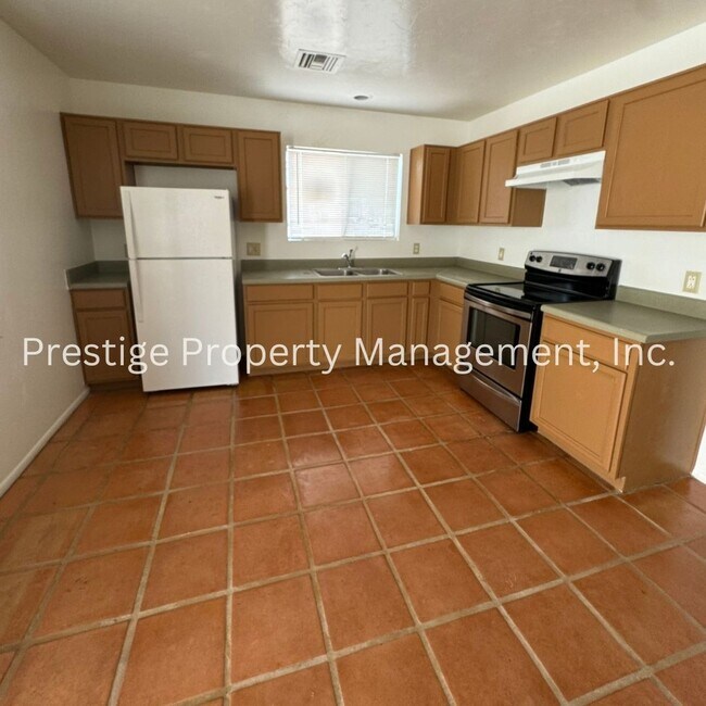Primary Photo - 2258