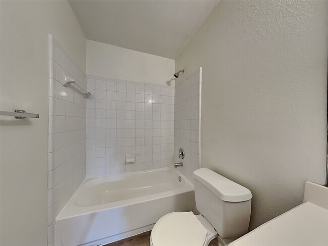 Building Photo - 11110 Vanilla Circle Court