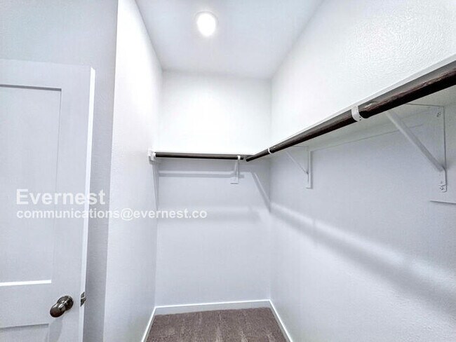 Building Photo - 32506 Timber Point Dr