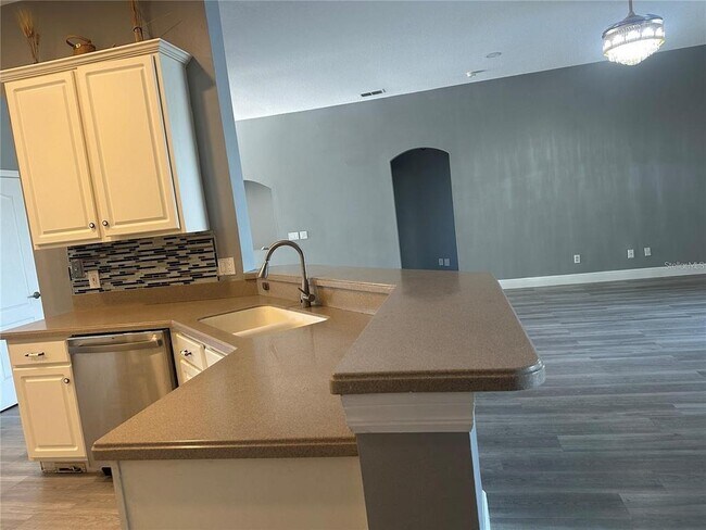 Building Photo - 908 Spring Island Way