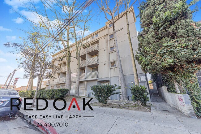 Building Photo - 8309 Cedros Ave