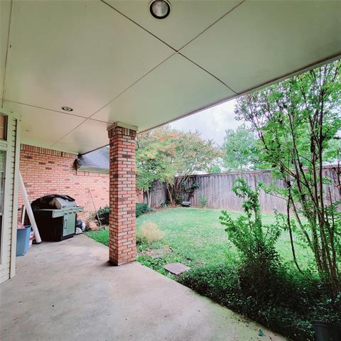 Building Photo - 1017 McCoy Dr