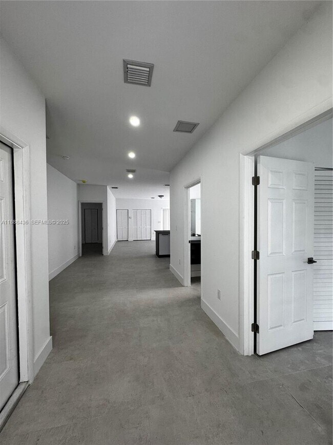 Building Photo - 2541 NW 9th St