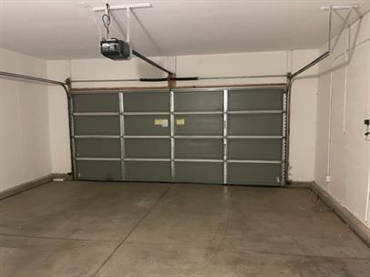 Building Photo - Room to Live & Grow! Expansive 3,547 Sq. Ft. 4-Bedroom 2.5 Bath Home