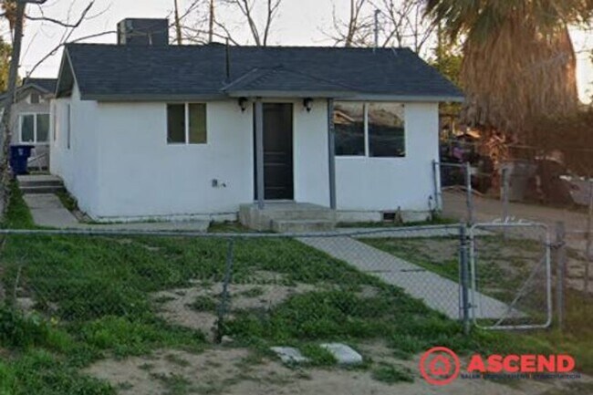 Primary Photo - 1229 Jeffrey St
