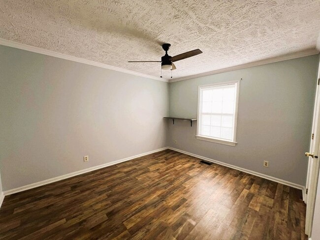 Building Photo - 108 Glenn Forest Dr