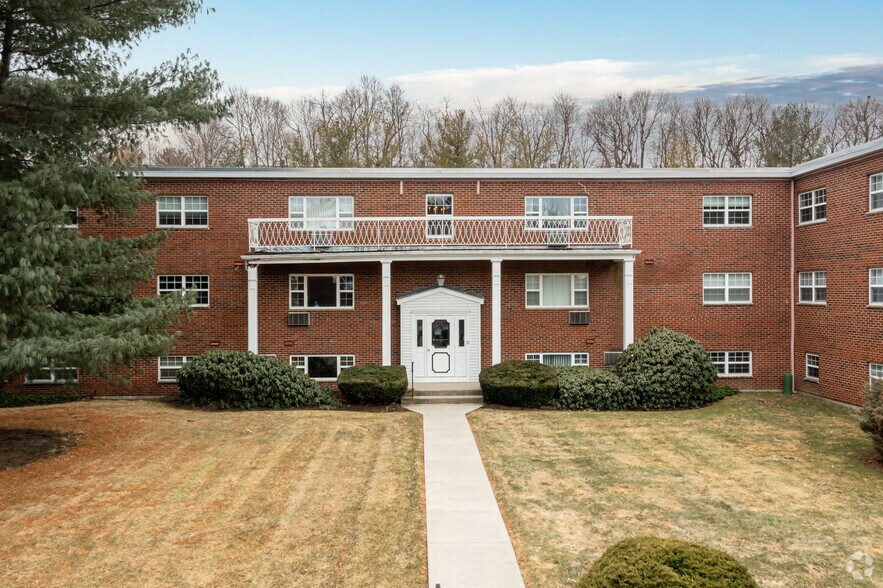 Sutton Estates 21 Harley Dr Worcester MA 01606 Apartment Finder